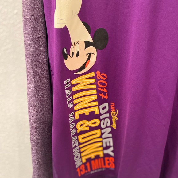 2017 RunDisney Wine & Dine Half Marathon Top - Picture 3 of 4